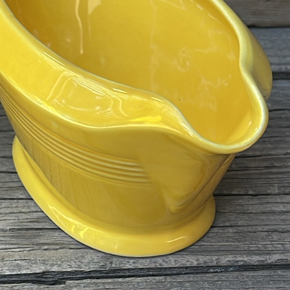Vintage Yellow Harlequin Gravy Boat :: Homer Laughlin :: MCM - Picture 3 of 10